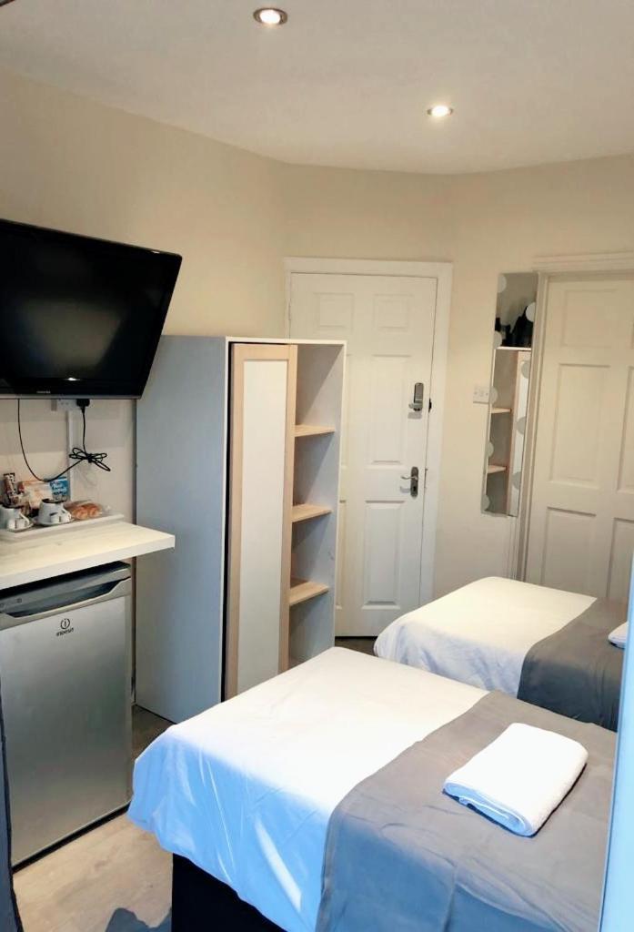 The 22 Bed & Breakfast London Exterior photo