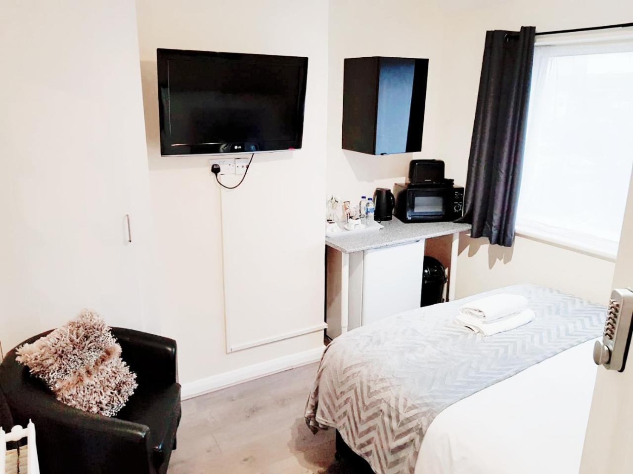 The 22 Bed & Breakfast London Exterior photo