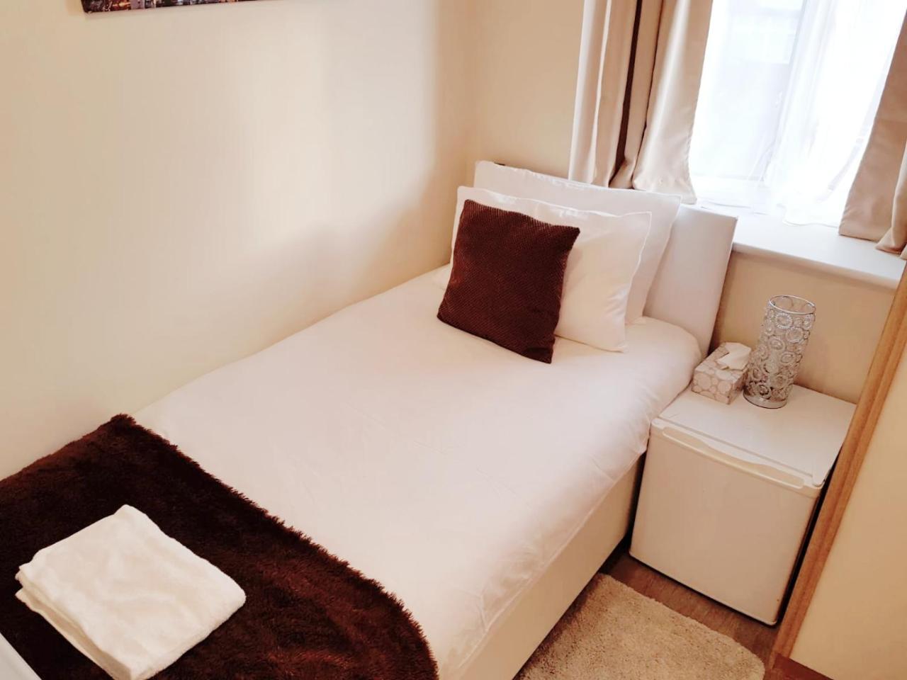 The 22 Bed & Breakfast London Exterior photo